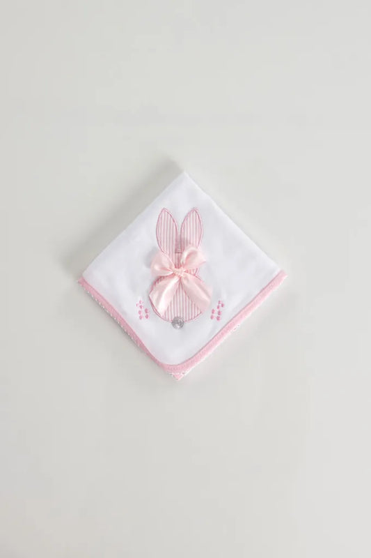 Fralda bordada com coelho