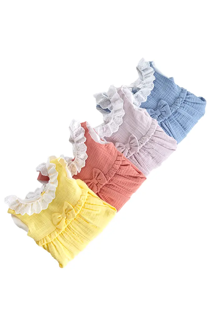 Vestido de bebé em musselina